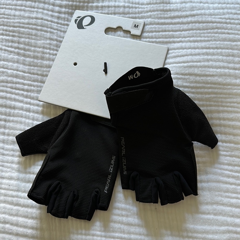 NWT Quest Gel Gloves Medium Pearl Izumi